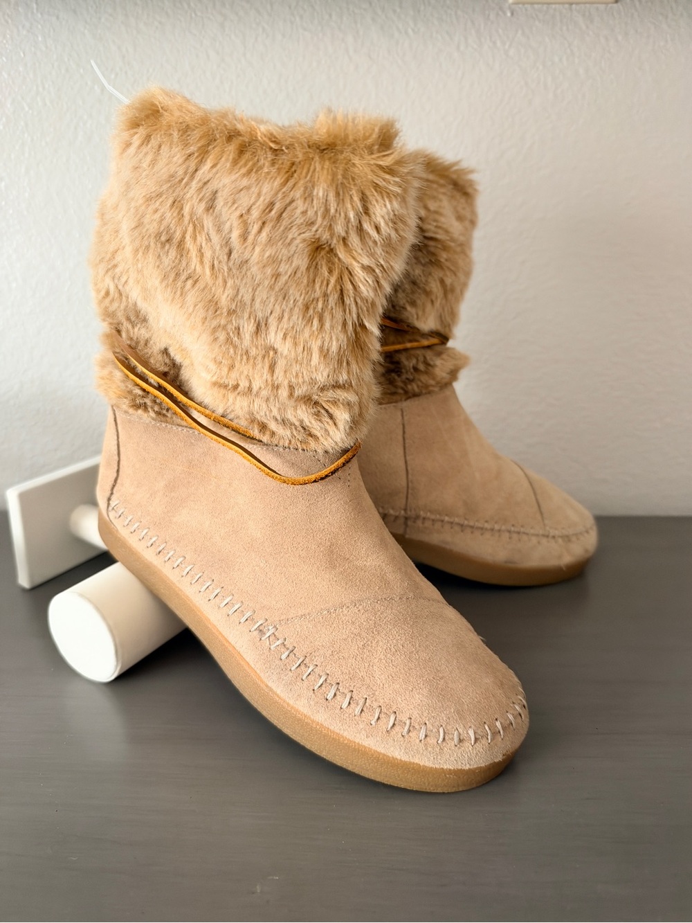 NEW - TOMS Nepal Tan Suede Faux Fur Boots MSRP $98.00